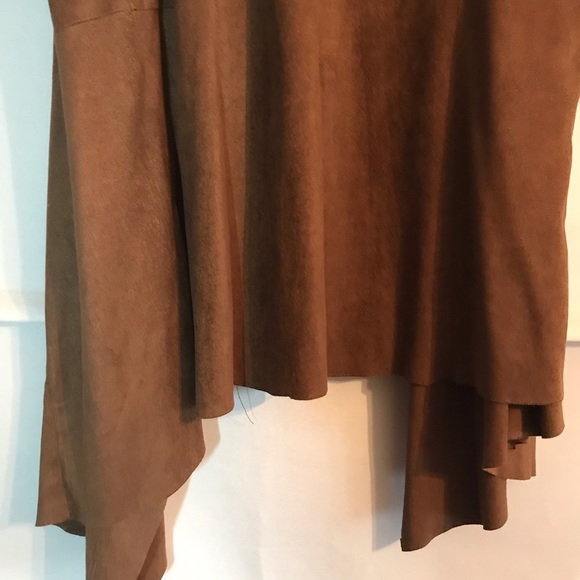 Brown Vest - Picture 4 of 7